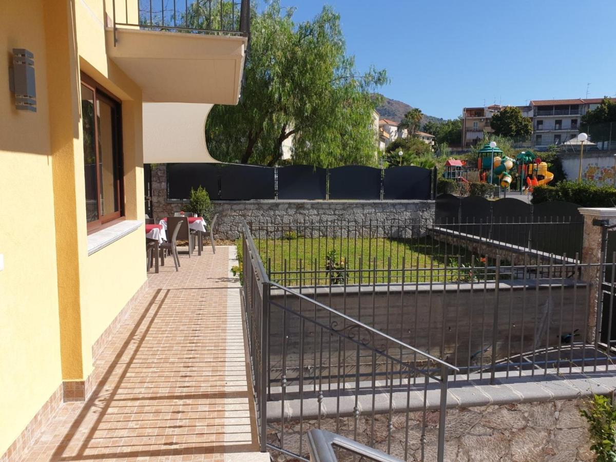 B&B Villa Chiara Bed And Breakfast Taormina Exterior foto