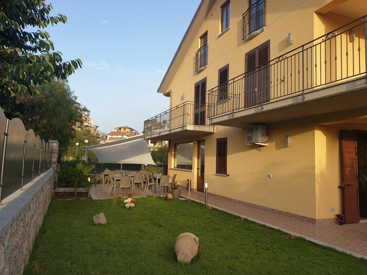 B&B Villa Chiara Bed And Breakfast Taormina Exterior foto
