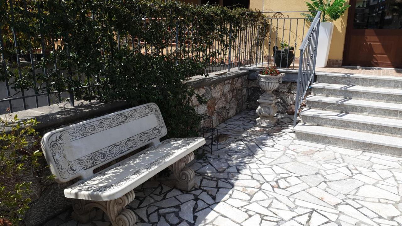 B&B Villa Chiara Bed And Breakfast Taormina Exterior foto