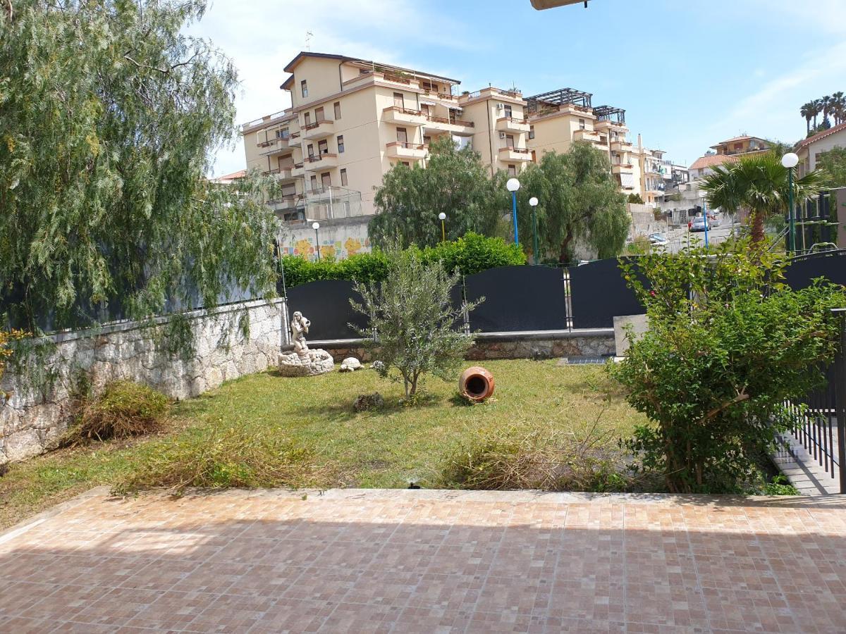 B&B Villa Chiara Bed And Breakfast Taormina Exterior foto